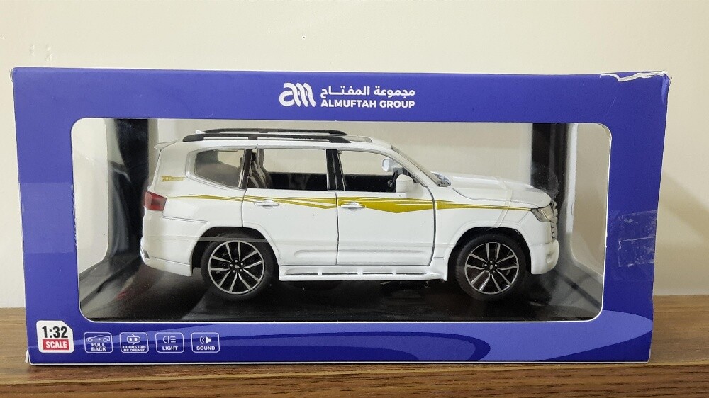 land cruiser anthropomorphic - 4