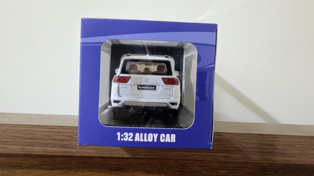 land cruiser anthropomorphic - 2