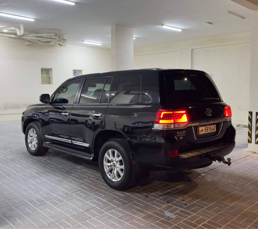 for sell gxr v8 black full — photo 4 for sale in Qatar