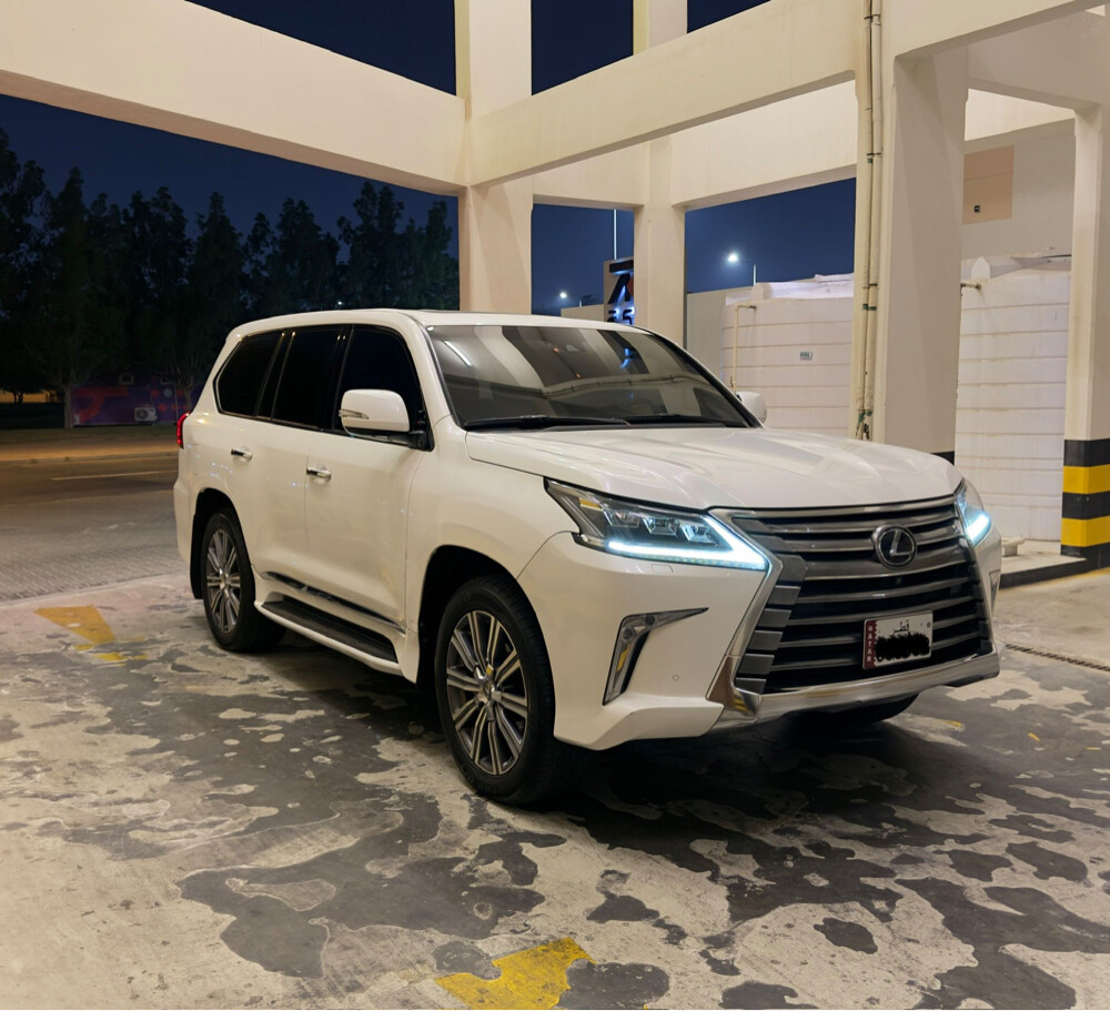 for sell Lexus 5.7 — photo 7 for sale in Qatar