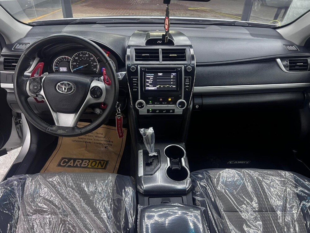 camry se 2014 — photo 9 for sale in Qatar