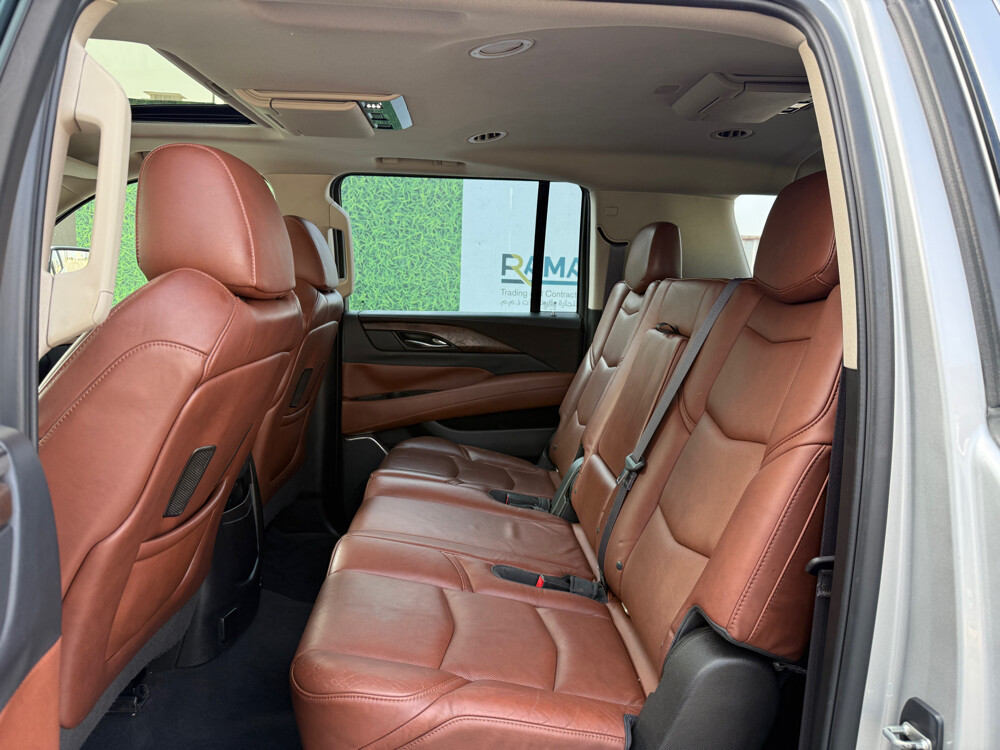 Cadillac Escalade — photo 11 for sale in Qatar