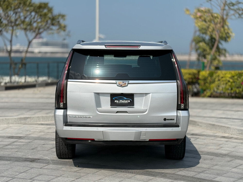 Cadillac Escalade — photo 7 for sale in Qatar