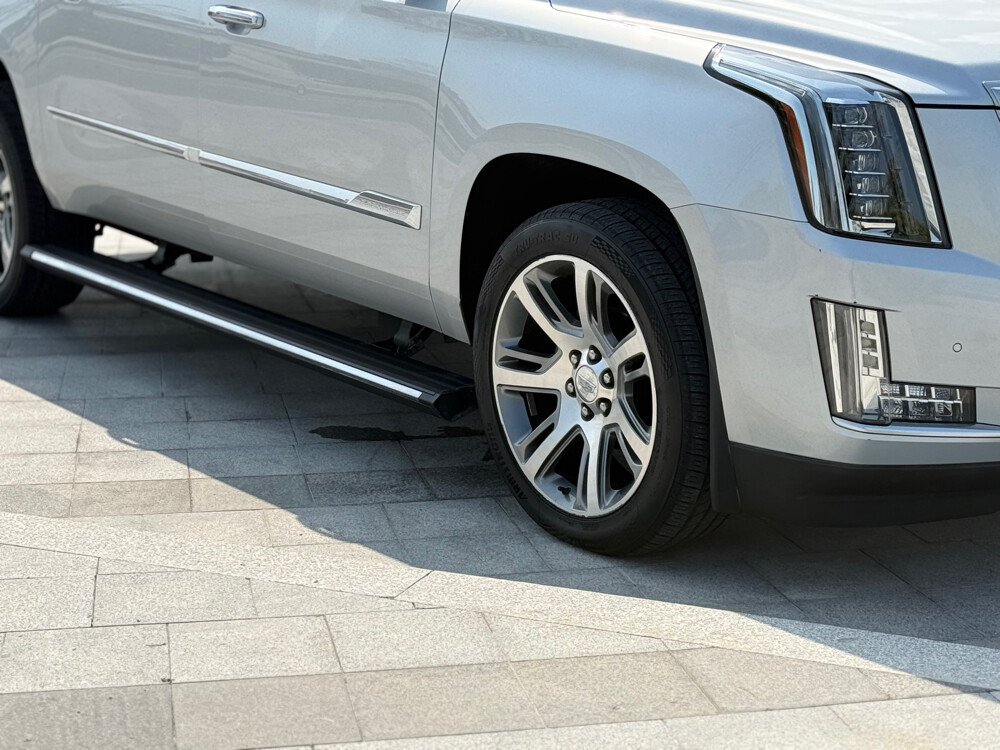 Cadillac Escalade — photo 12 for sale in Qatar