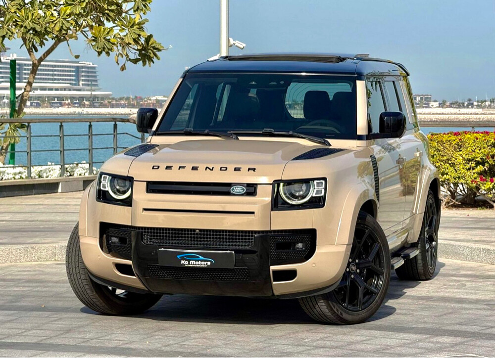 defender first edition — photo 1 for sale in Qatar