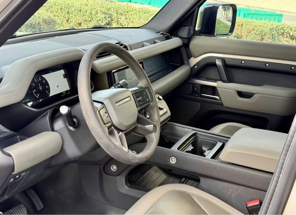defender first edition — photo 9 for sale in Qatar