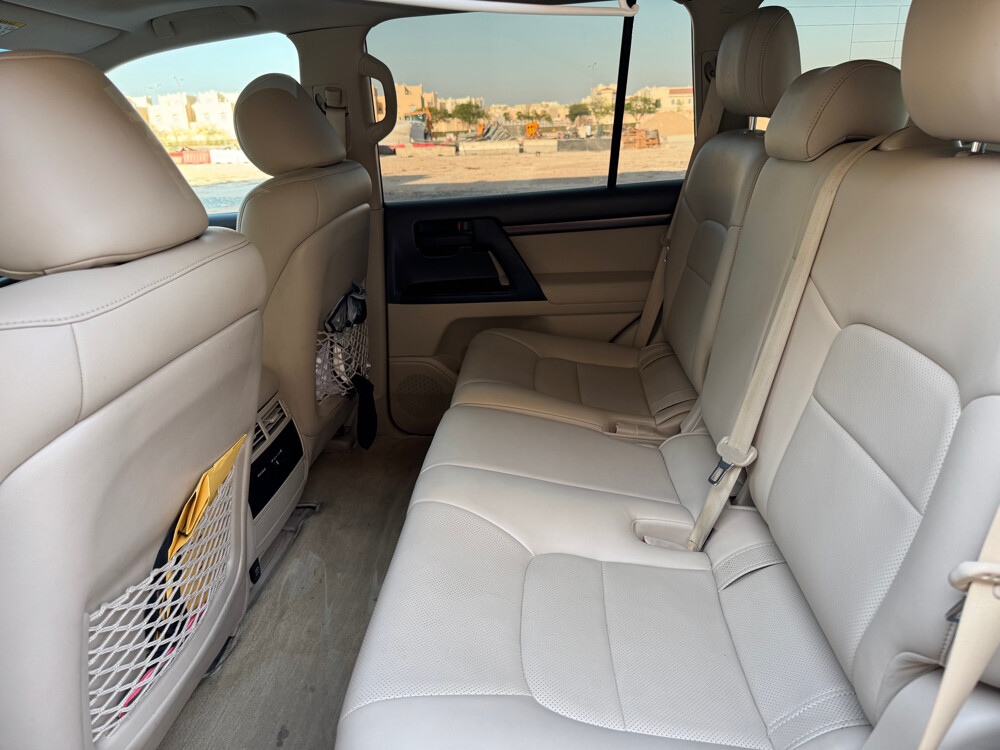 Land Cruiser GXR v8 — photo 3 for sale in Qatar