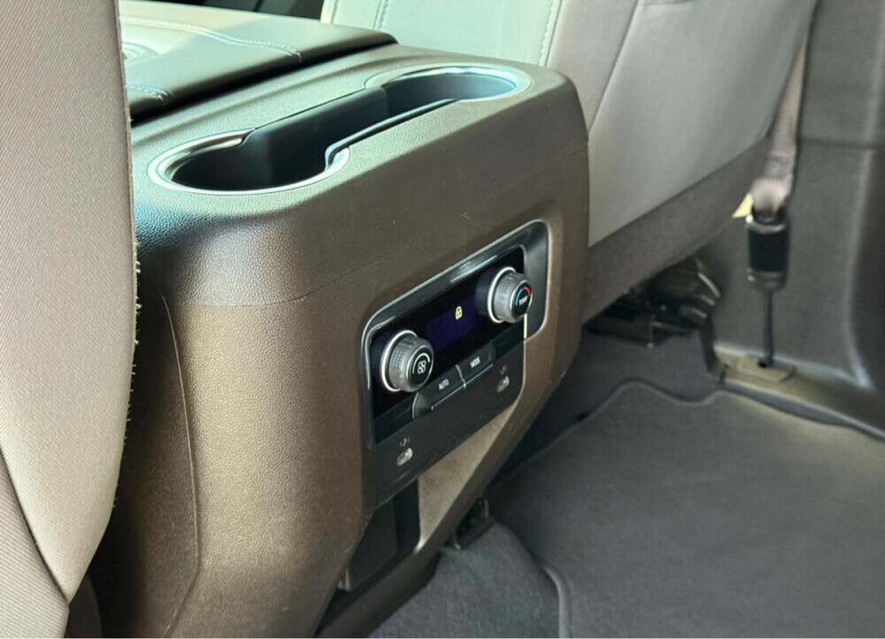 Tahoe 2022 — photo 9 for sale in Qatar