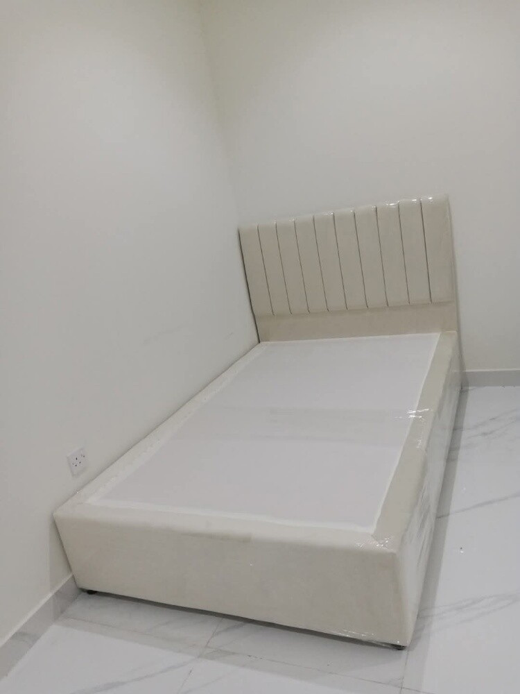 سرير ومرتبة - 1
