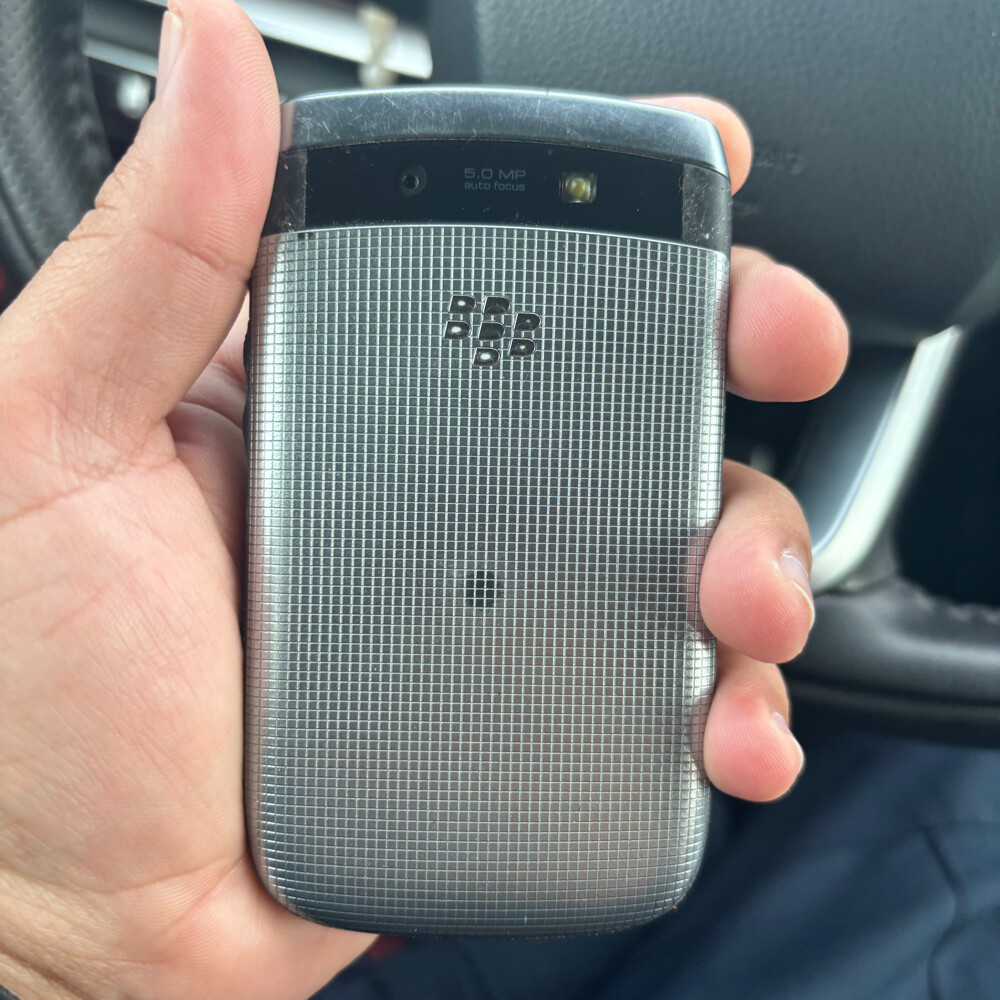 بلاك بيري 9810 - 5