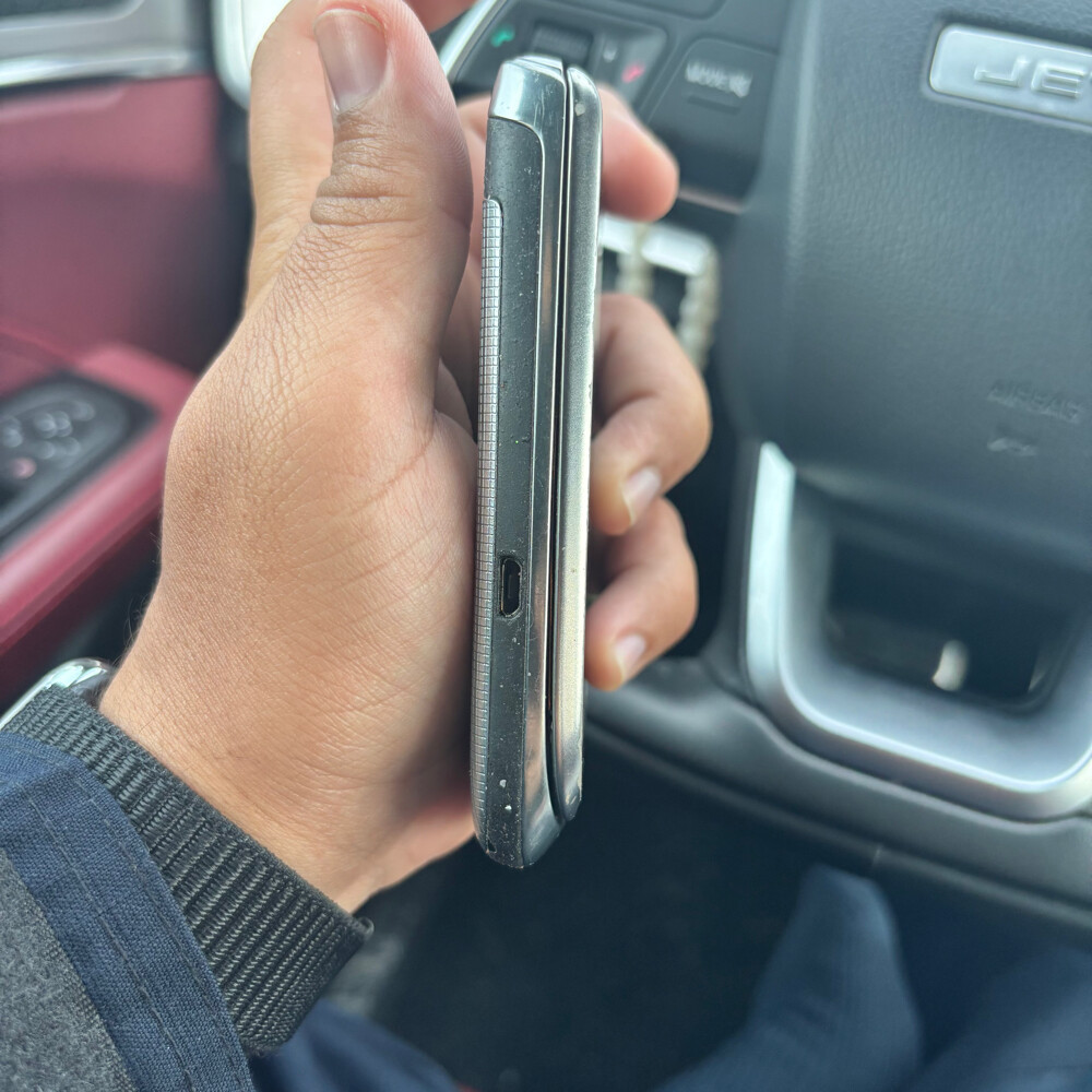 بلاك بيري 9810 - 3