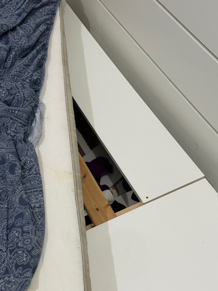 2 beds + mattress - 3