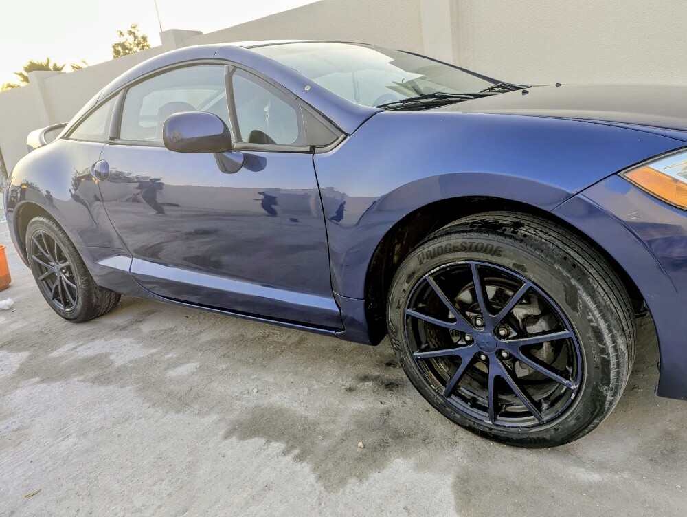 MITSUBISHI ECLIPSE – Sporty Coupe - 3