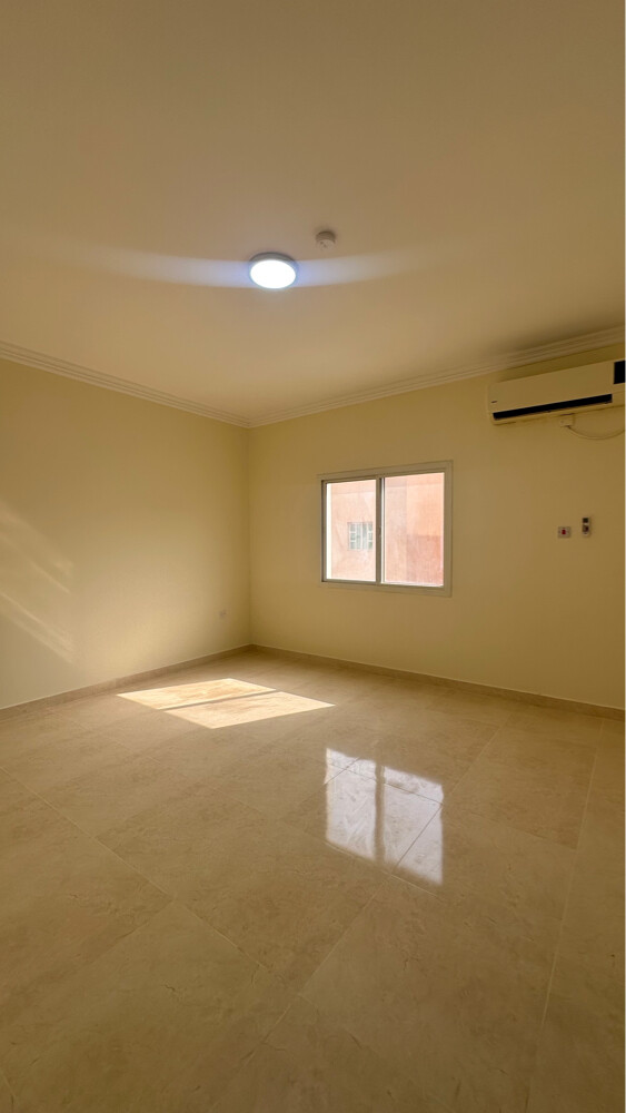 عمارة للبيع بالغانم القديم - 2