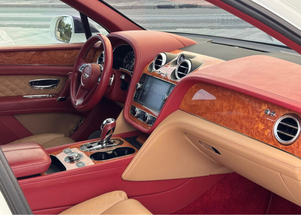 Bentley bentayga — photo 16 for sale in Qatar