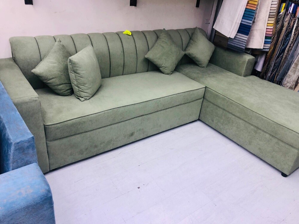 L ship sofa WhatsApp.. 77063698 - 2