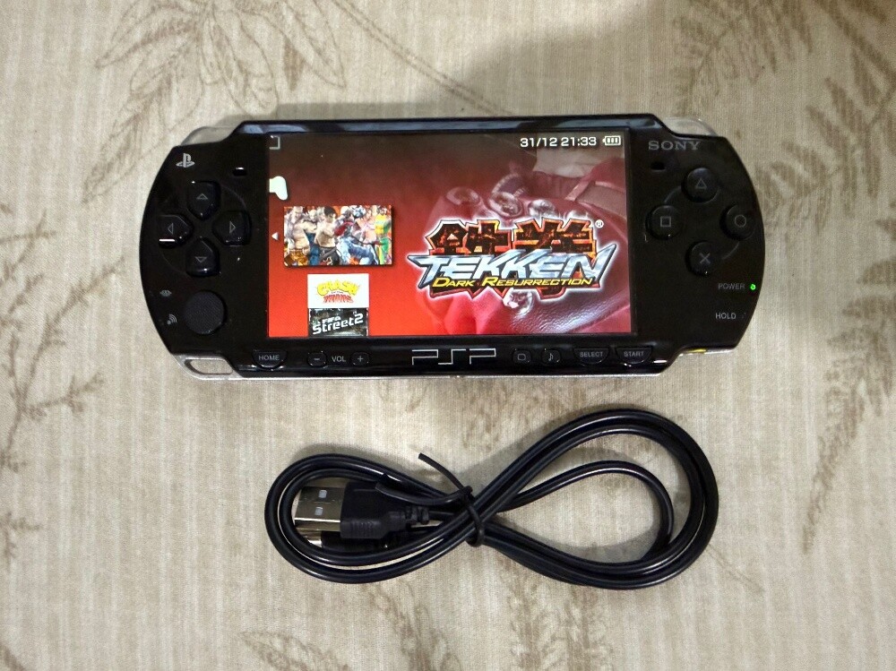 psp with battery and 50 games - 4