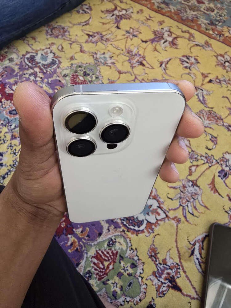i phone 16Pro 128GB - 4