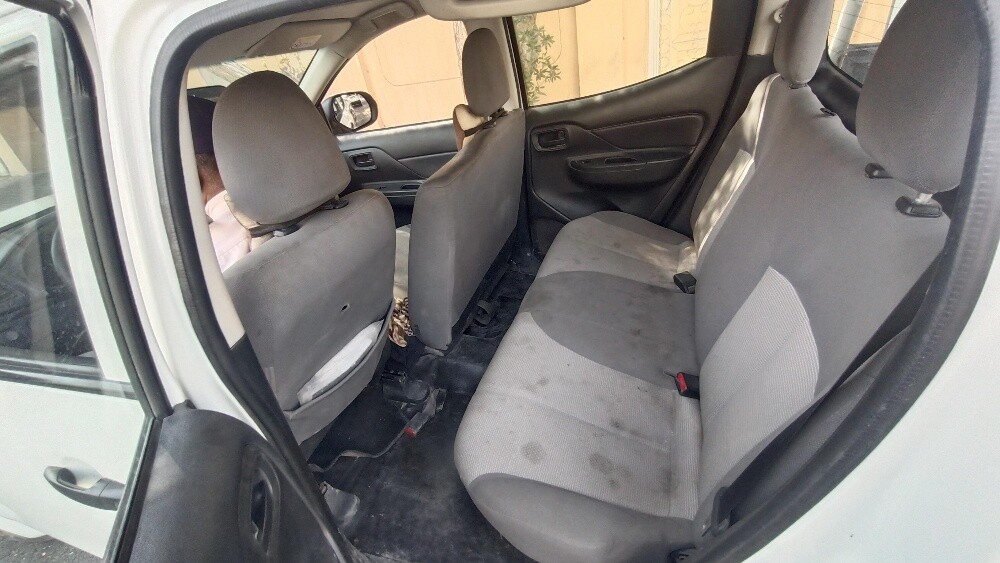 For Sale Mitsubishi L200 - 6