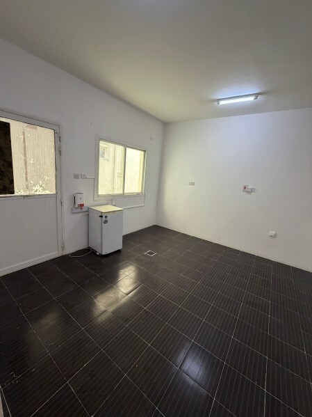 outhouse NO COMMISSION W&E INCL - 1