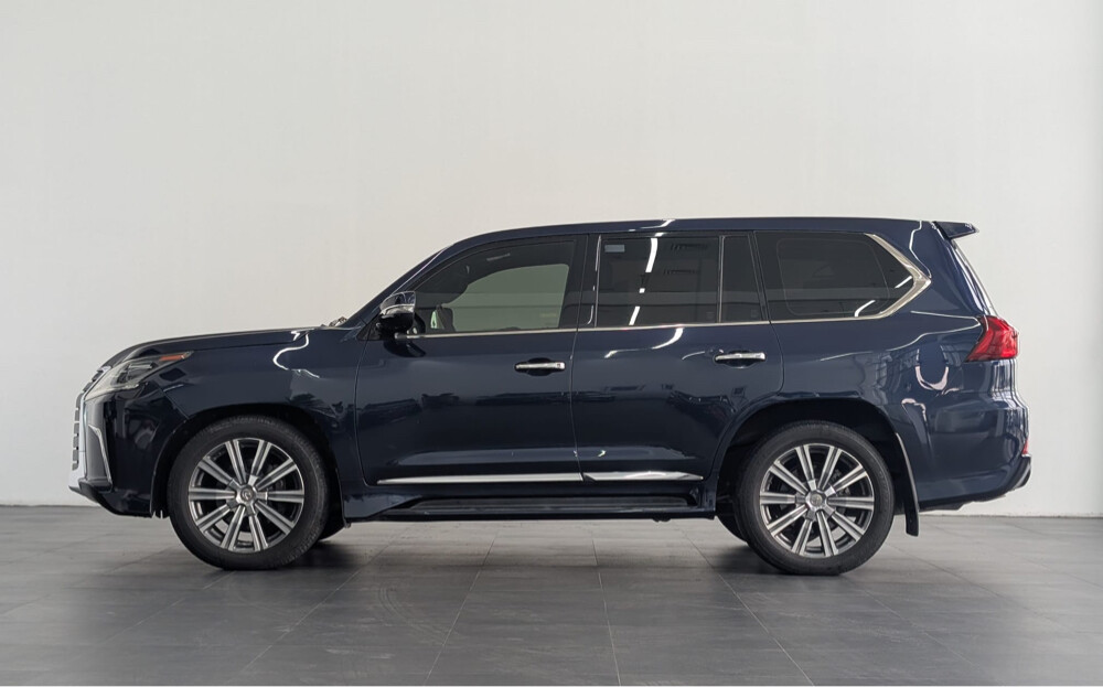 2017 Lexus LX 570 -full service h - 3