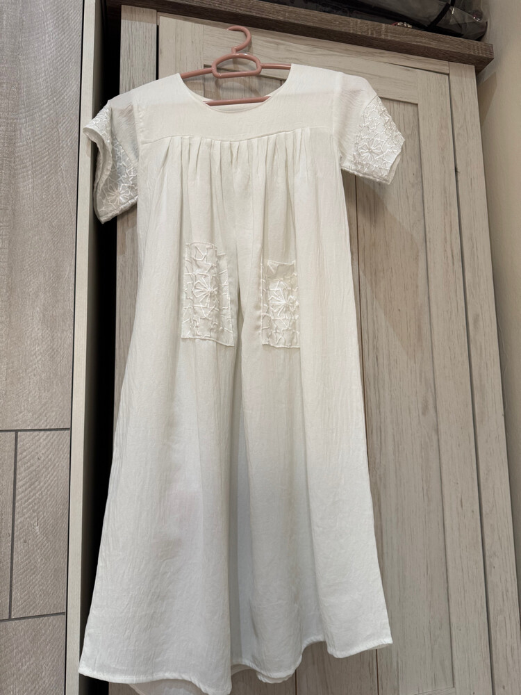 Abayas and dresses - 7