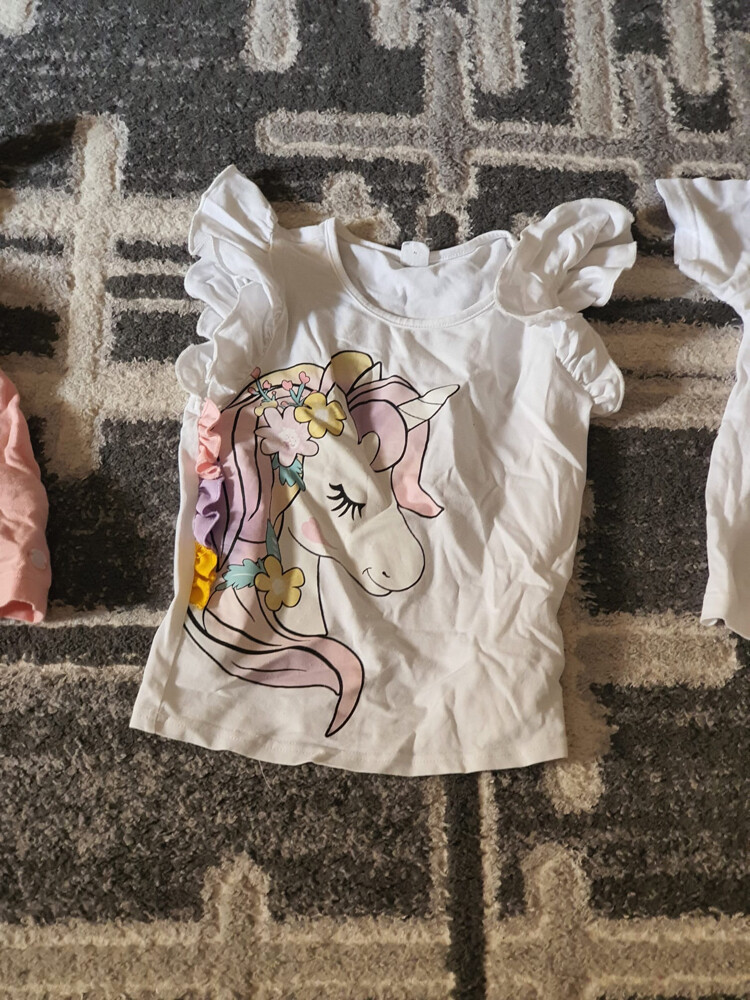 Pajamas and T-shirts - 16