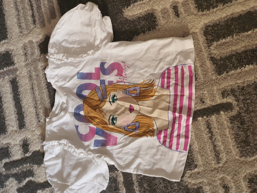 Pajamas and T-shirts - 12