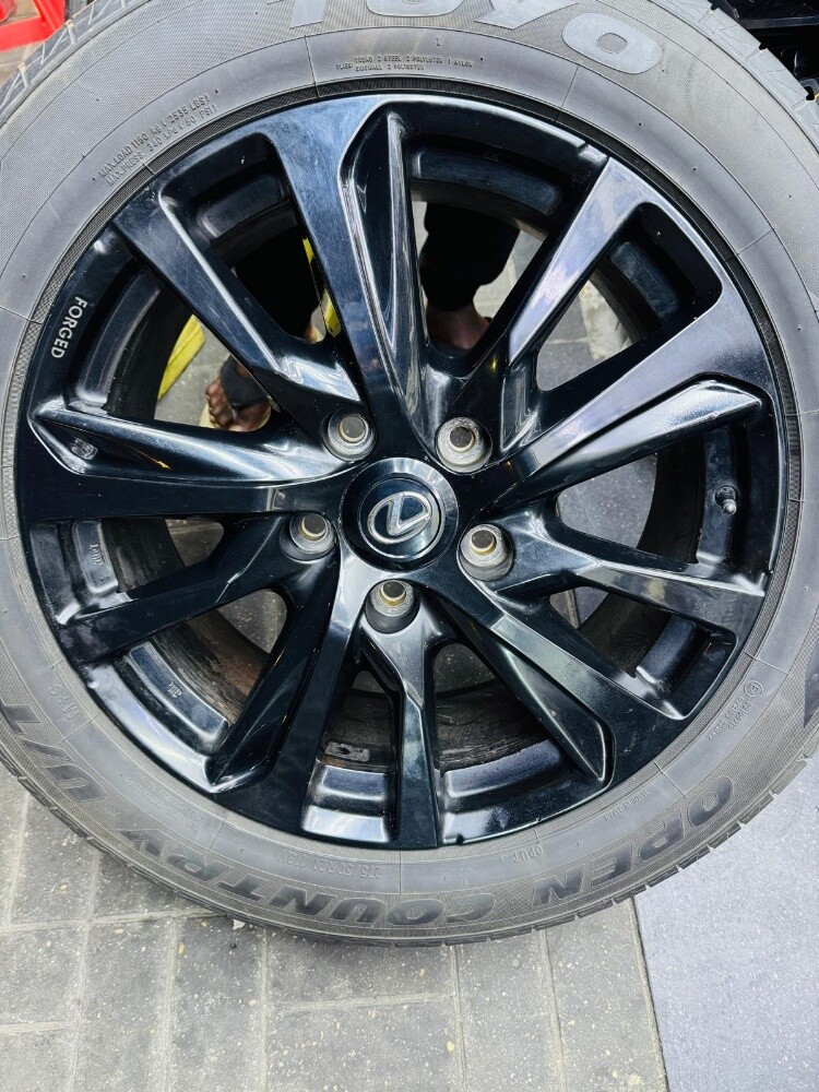 Lexus Blackedtion - 1