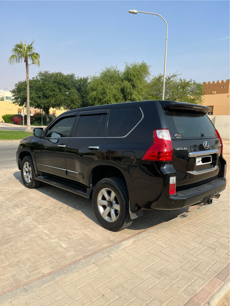 Lexus GX 460 2012 — photo 1 for sale in Qatar
