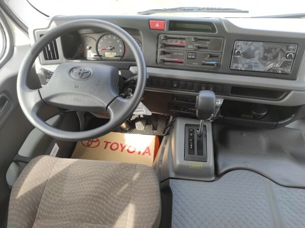 TOYOTA COASTER - 11