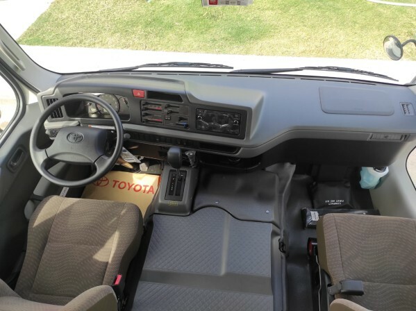 TOYOTA COASTER - 10