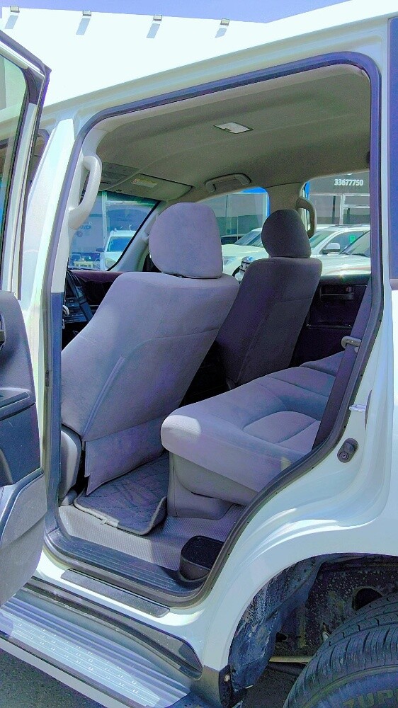 Toyota Land Cruiser G Standard — photo 16 for sale in Qatar