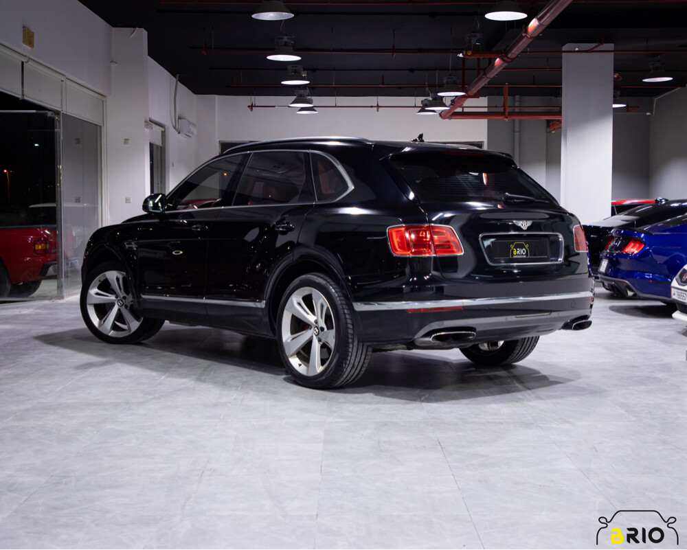 For Sale Bentley Bentayga 2018 — photo 5 for sale in Qatar