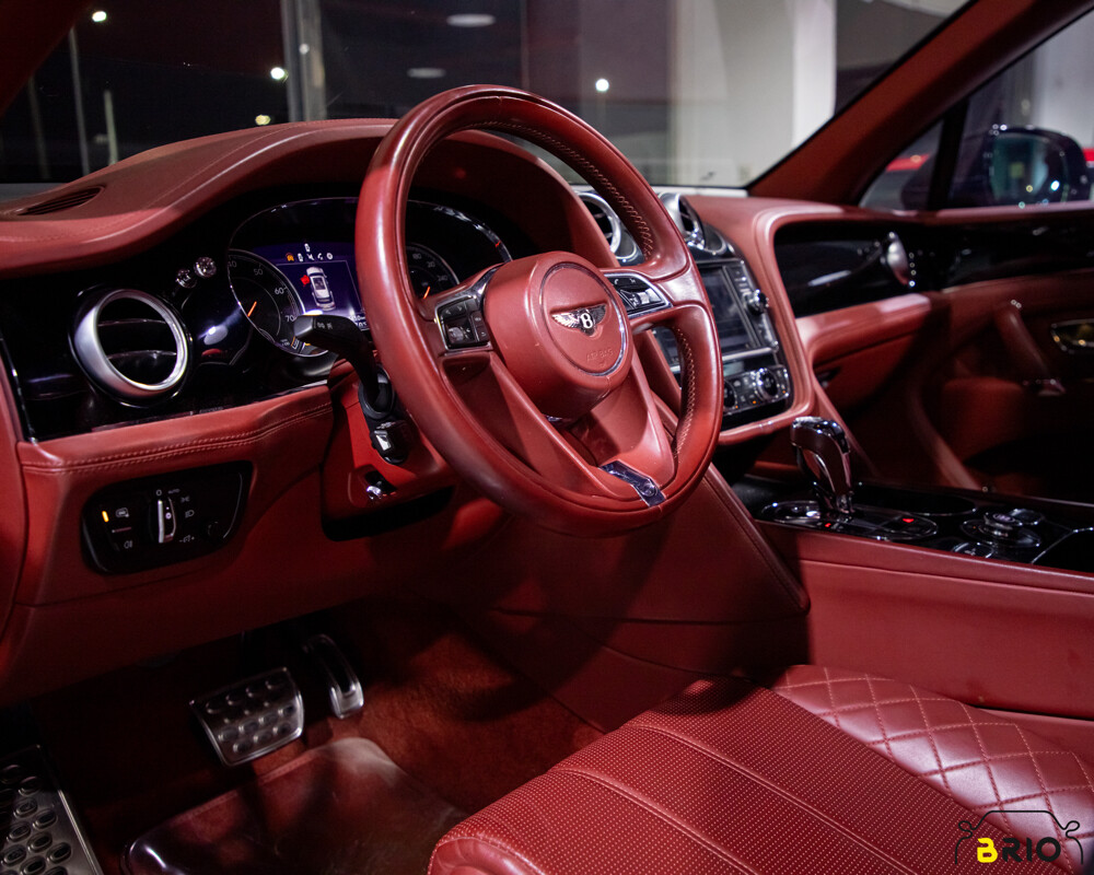 For Sale Bentley Bentayga 2018 — photo 8 for sale in Qatar