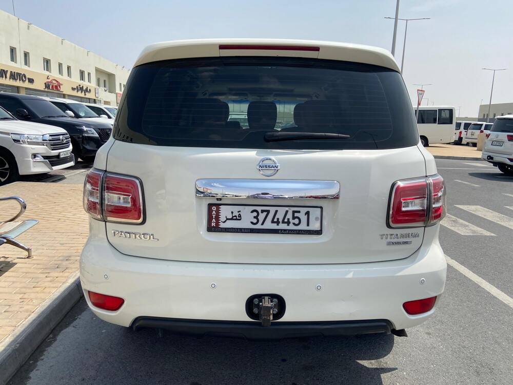 Nissan SE 2015 white  - 5