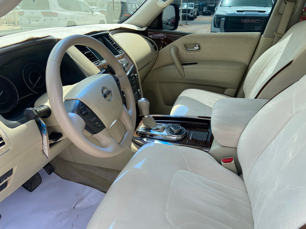 Nissan SE 2015 white  - 7