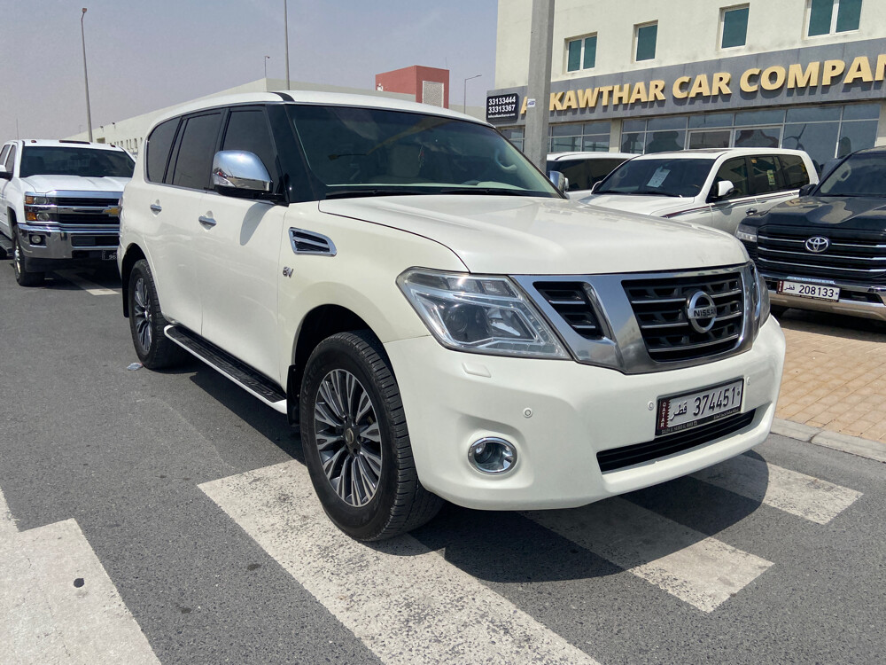 Nissan SE 2015 white  - 4