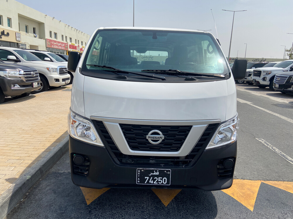 Nissan  2020 MV 350 white  - 1