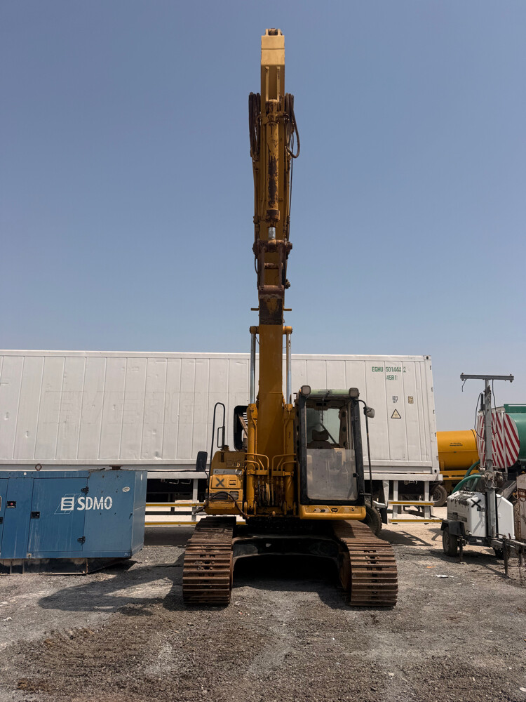 للبيع كاتربلر حجم 320 بي - 4