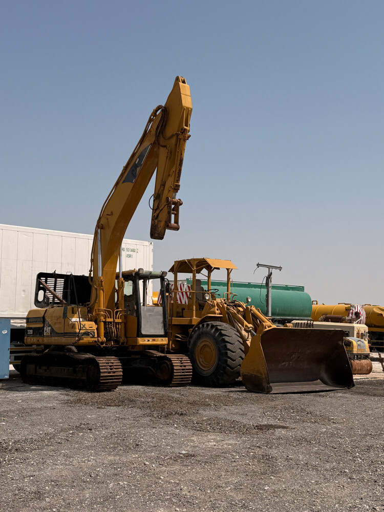 للبيع كاتربلر حجم 320 بي - 3