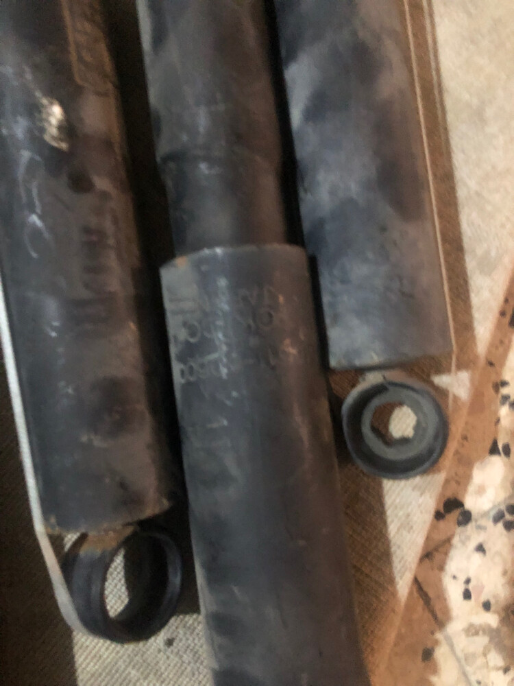 shock absorber Toyota sell - 2