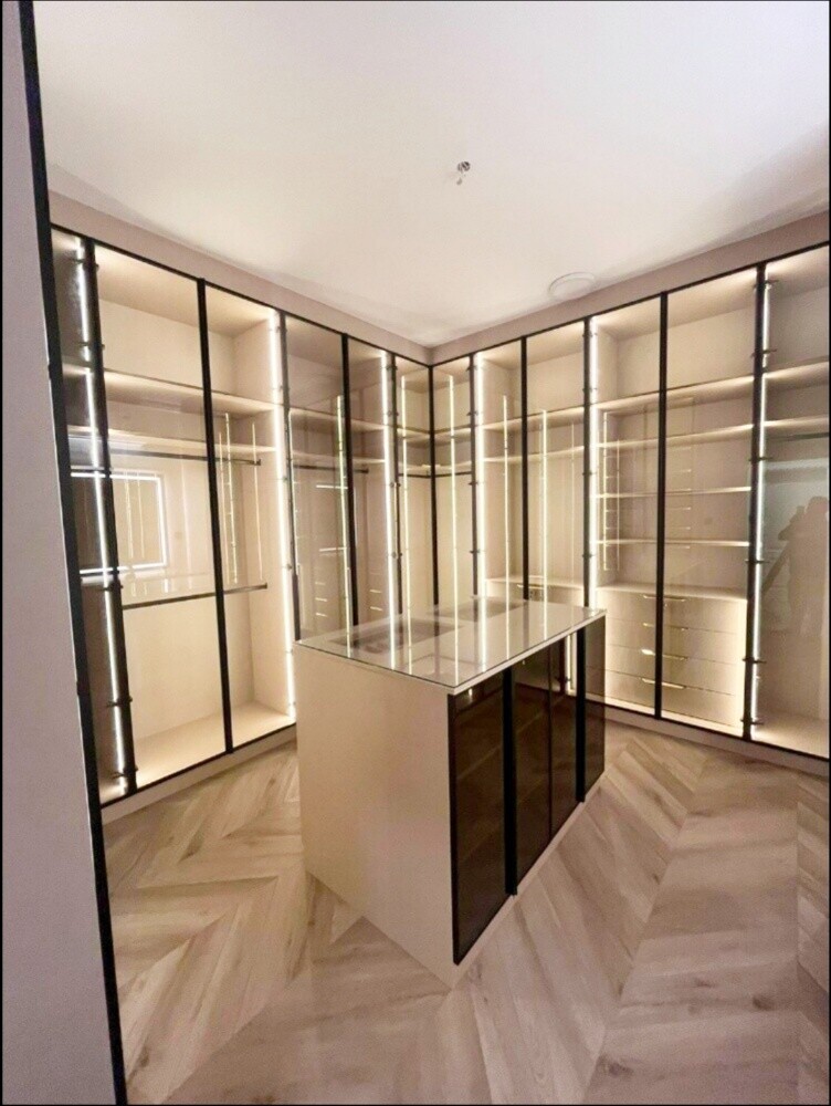 Furniture - 16