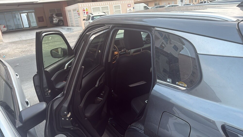 new car only 32k drive - 5