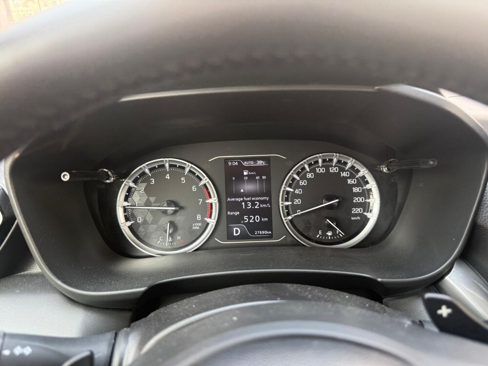 new car only 32k drive - 8