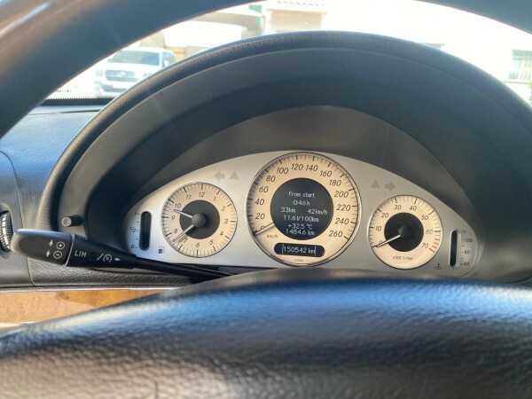 Mercedes Benz E280 Used Perfect - 6