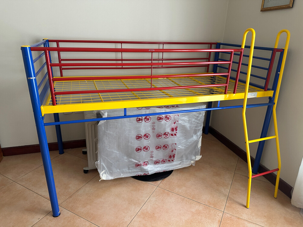 Single Bunk bed from Home Center - 1