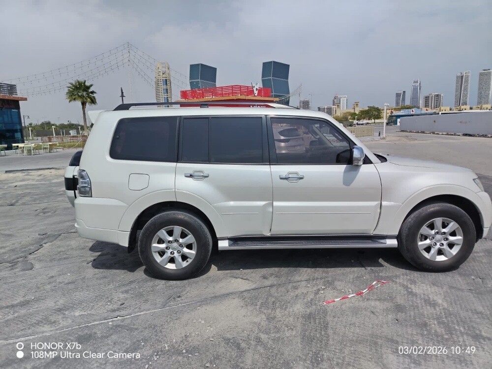 mitsubish pajero - 2