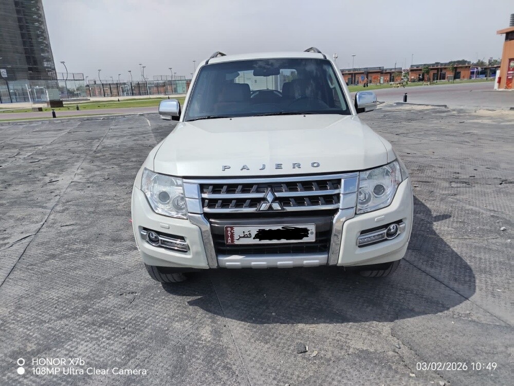 mitsubish pajero - 1