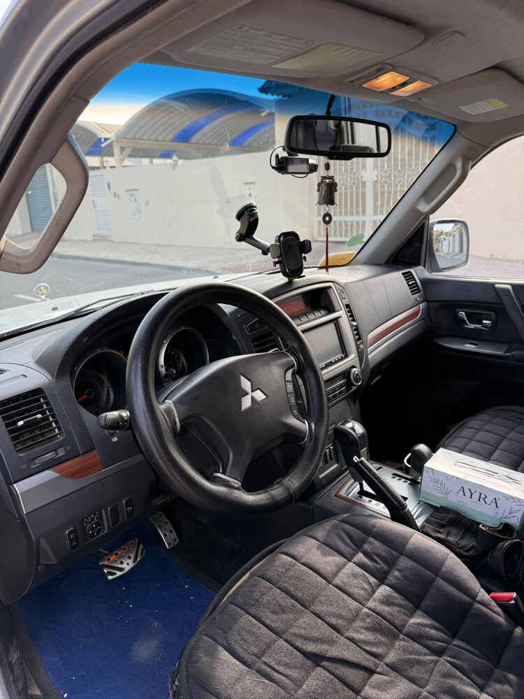 2008 Model Pajero Full Option  - 12
